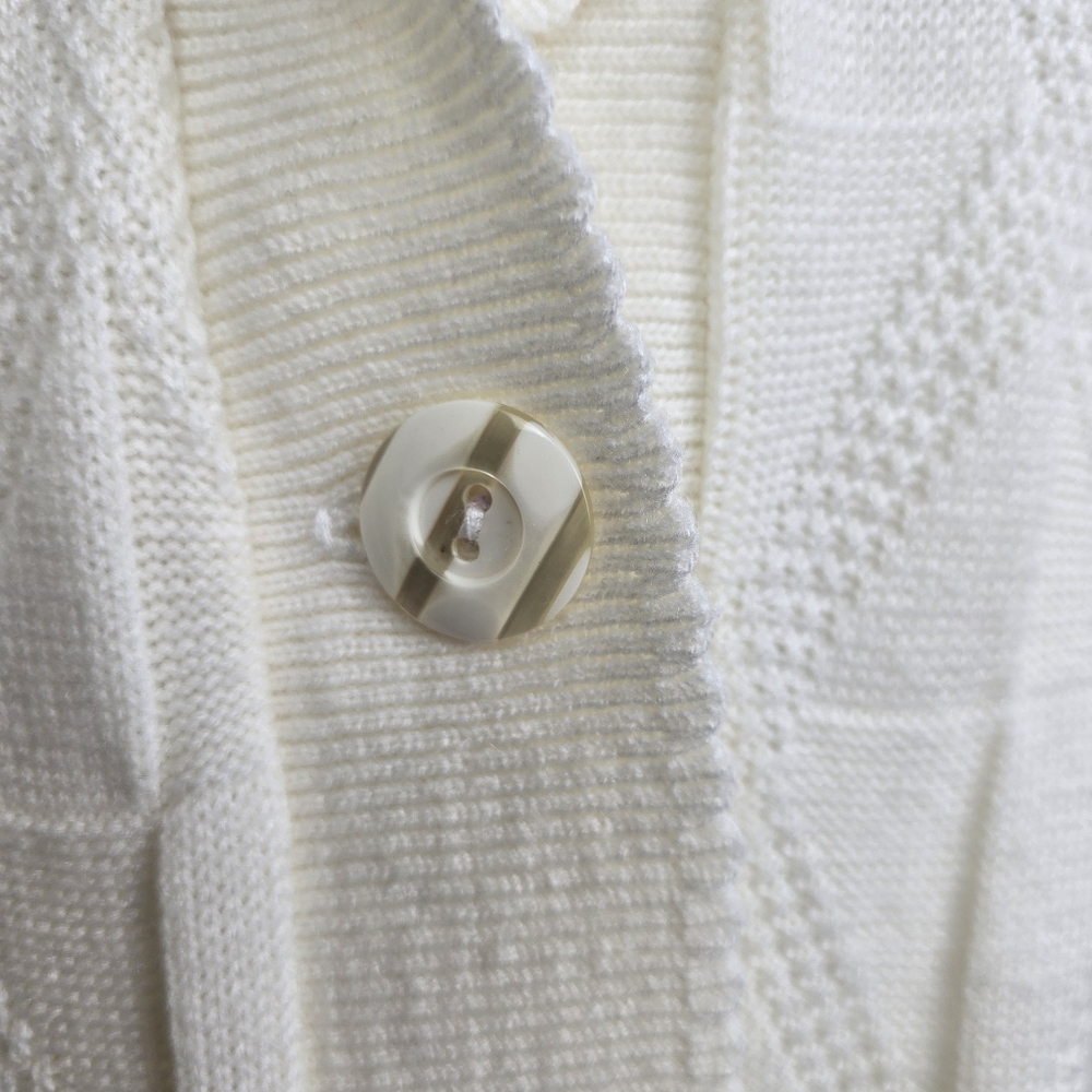 Michell Robin Vintage Cream Button-Down Knit Sweater with Scalloped Edges Sz M - Picture 7 of 9